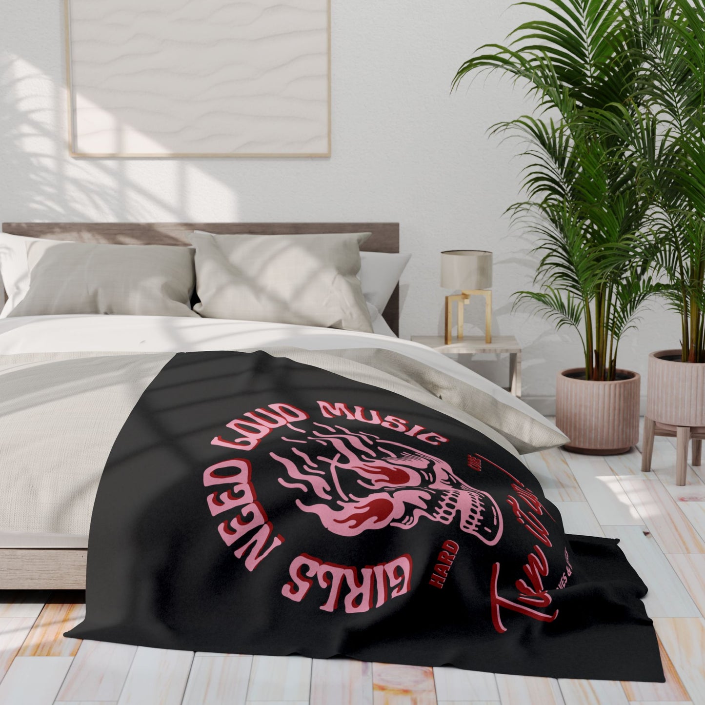 Fleece Blanket - Girls need loud music