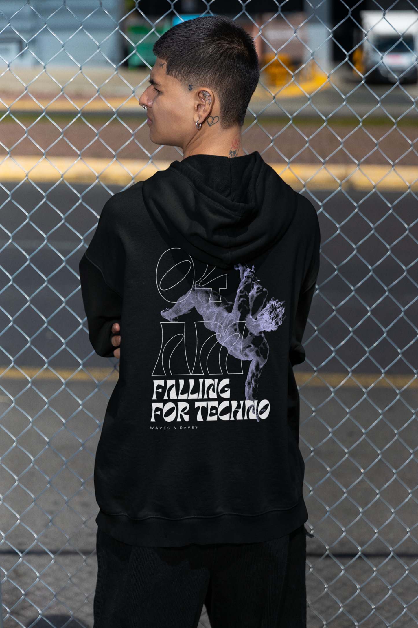 Falling for techno - Hoodie